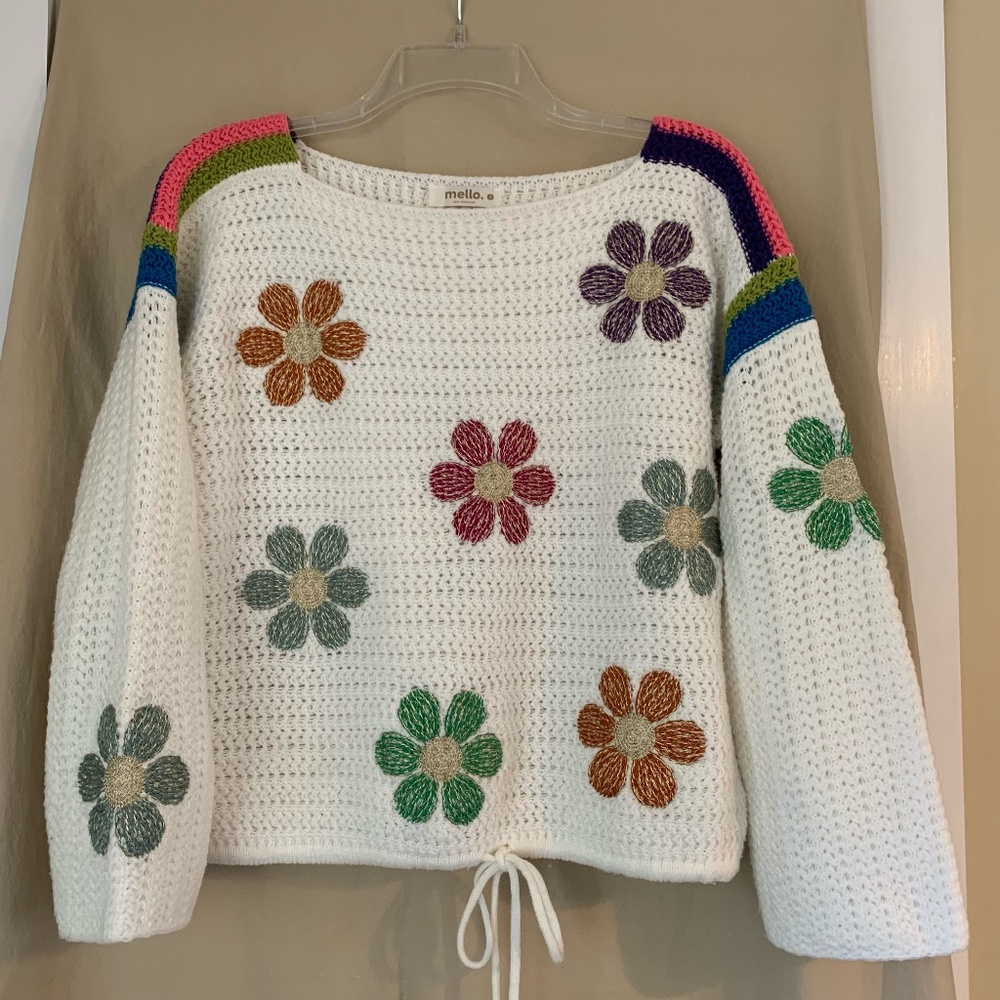 mello white crocheted sweater with bold embroidered flowers